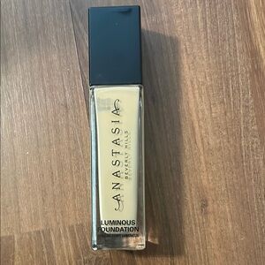 Anastasia Beverly Hills Luminous Foundation - Cream